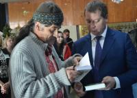 <p>Андрій Гордєєв та письменник Остап Осмир</p>